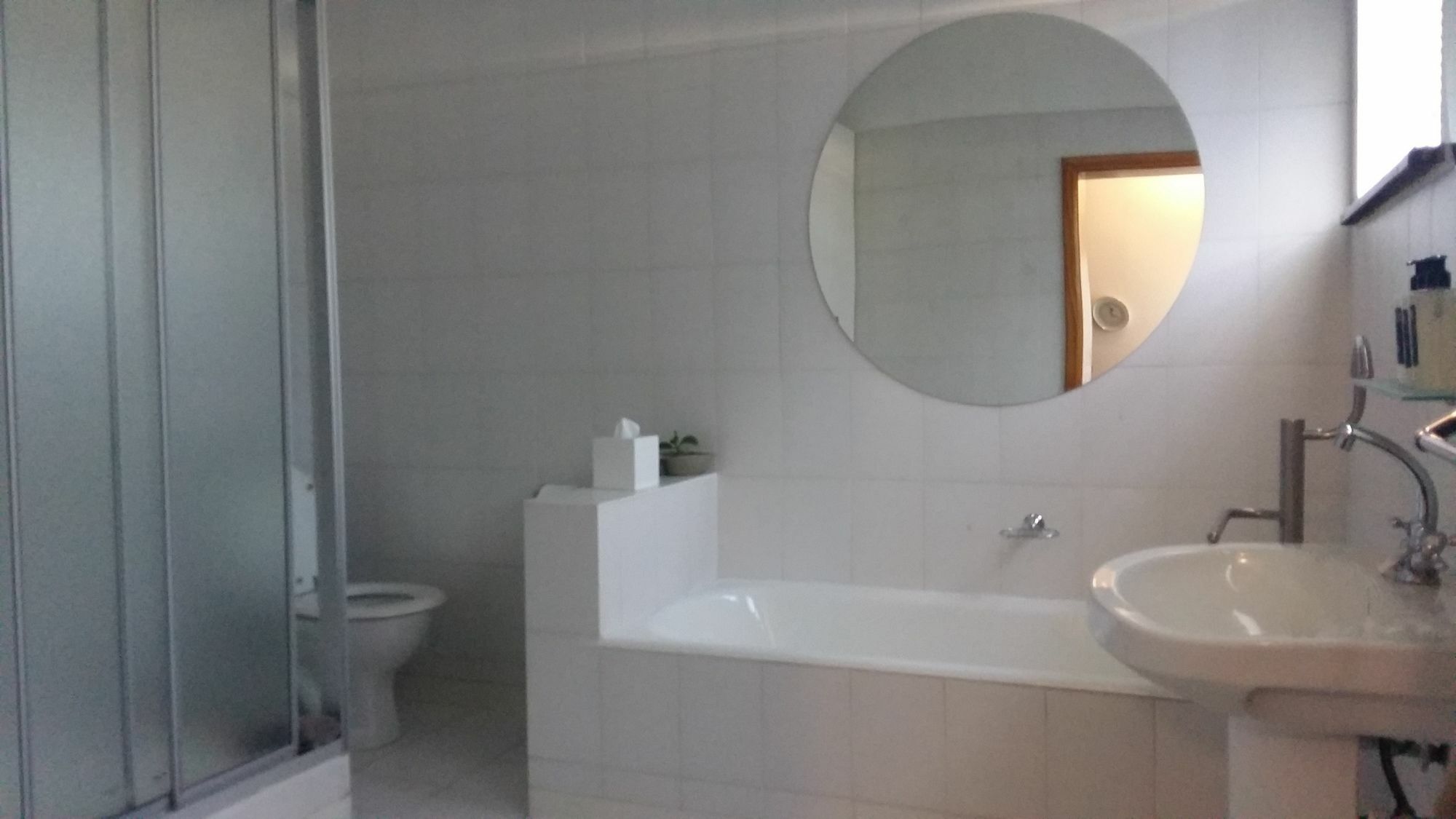 Le Must Residence Апингтон Экстерьер фото
